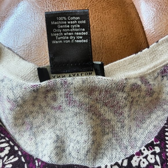 Like new! Ann Taylor Petite Lightweight Button Sweater / Cardigan - Picture 10 of 10